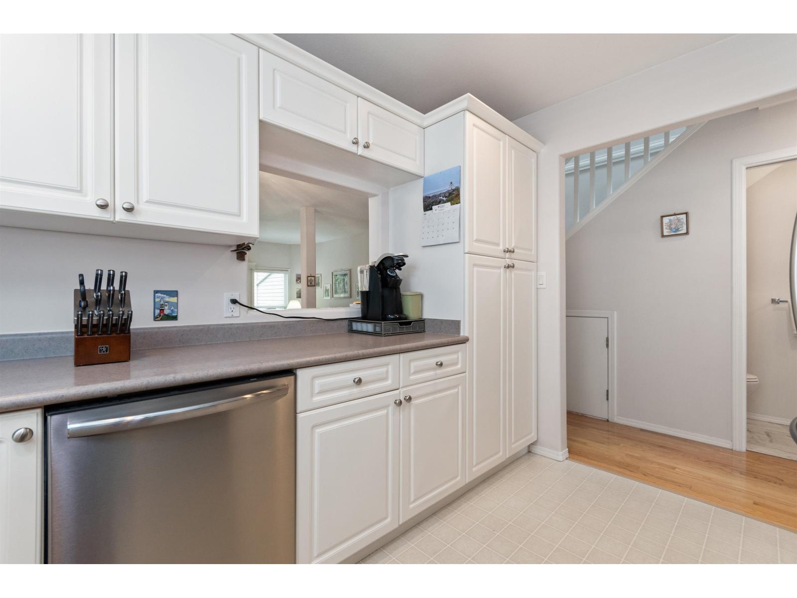 8 46277 CESSNA DRIVE, Chilliwack Proper South, Chilliwack