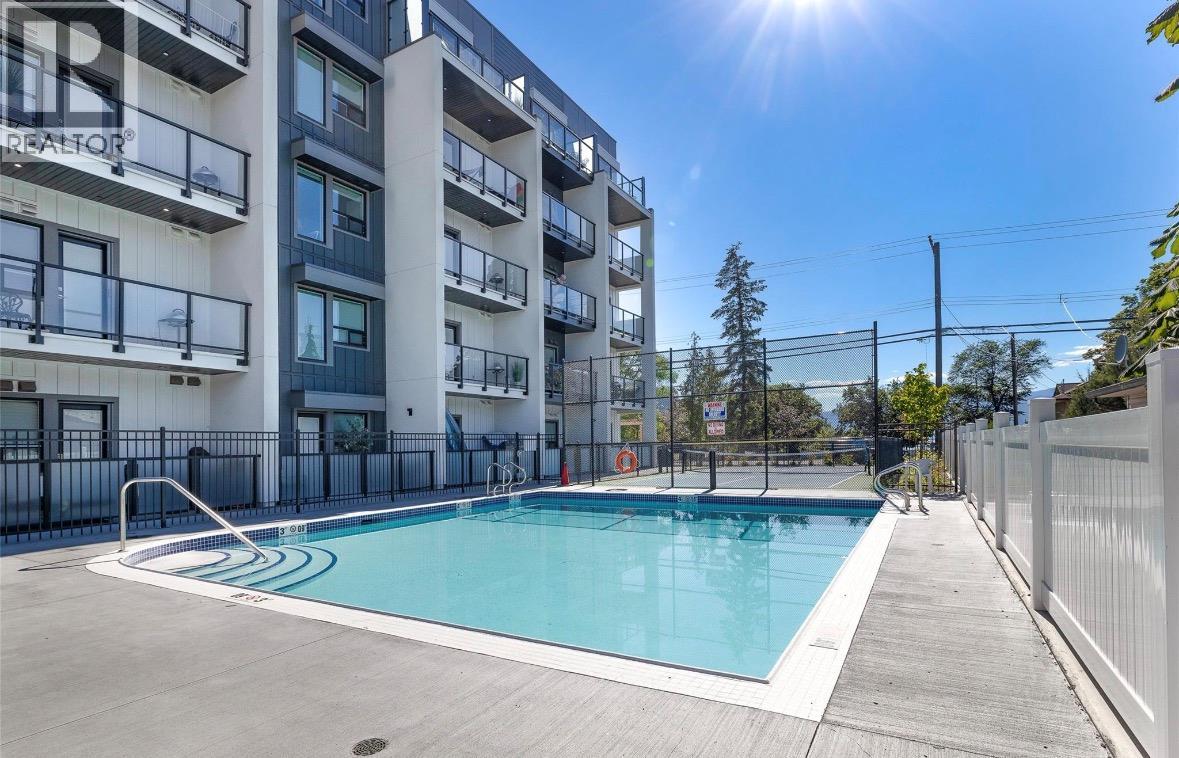 #221 2555 Lakeshore Road - 19