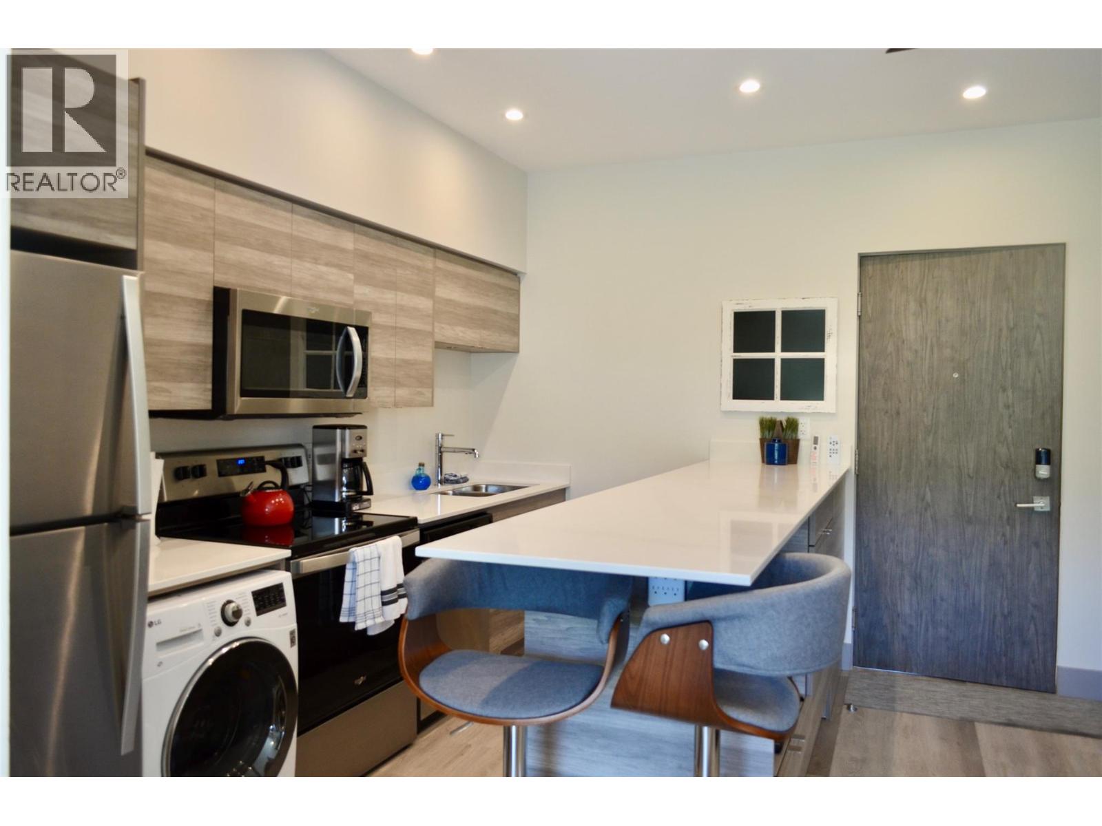 #221 2555 Lakeshore Road - 2