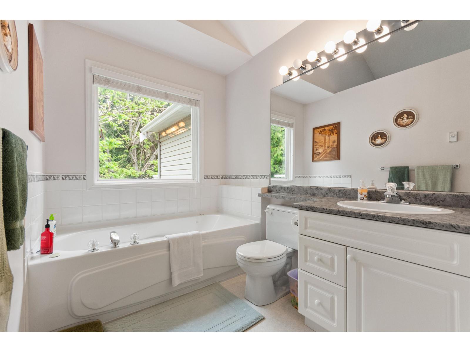 8 46277 CESSNA DRIVE, Chilliwack Proper South, Chilliwack