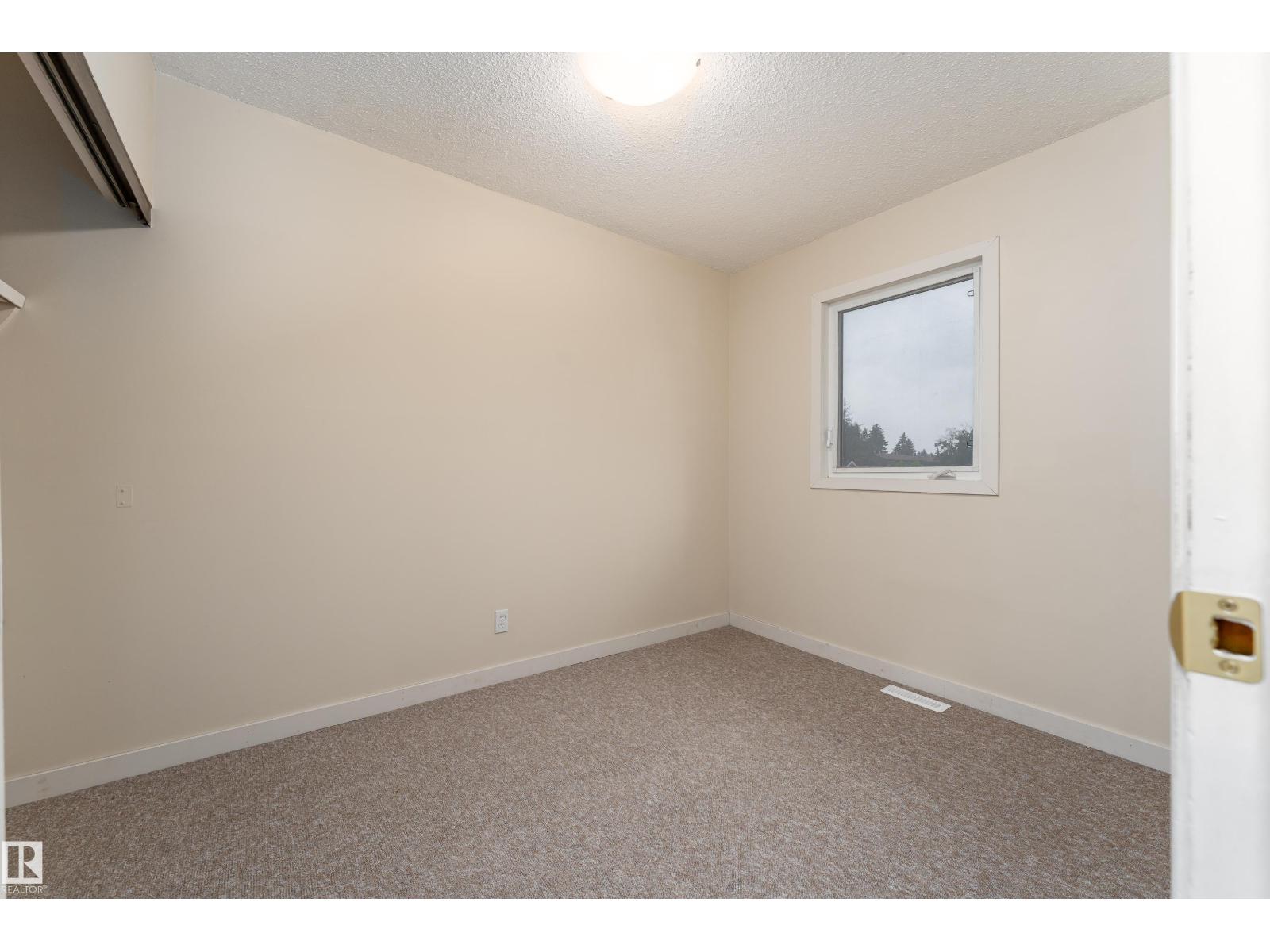14624 121 ST NW - 18