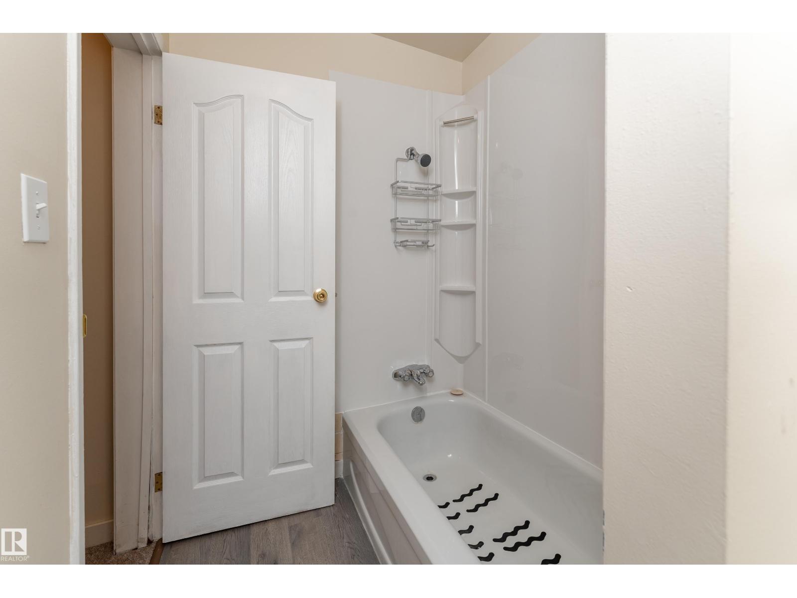 14624 121 ST NW - 22