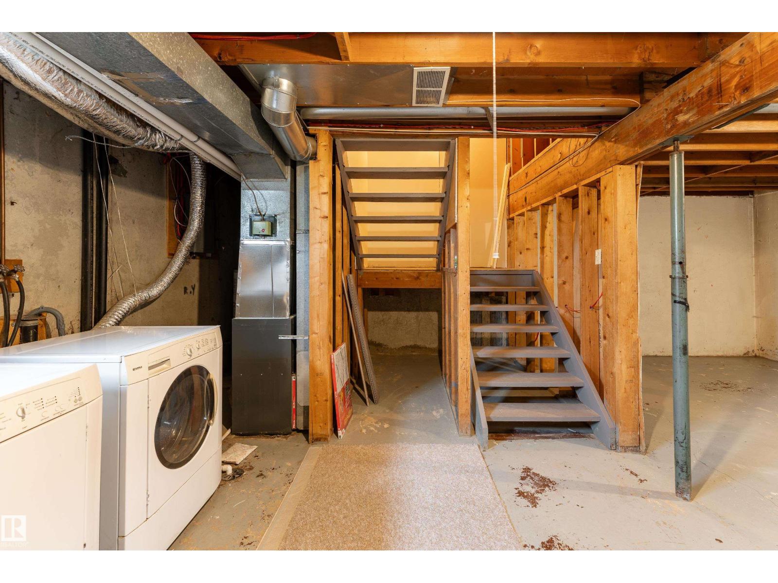 14624 121 ST NW - 23