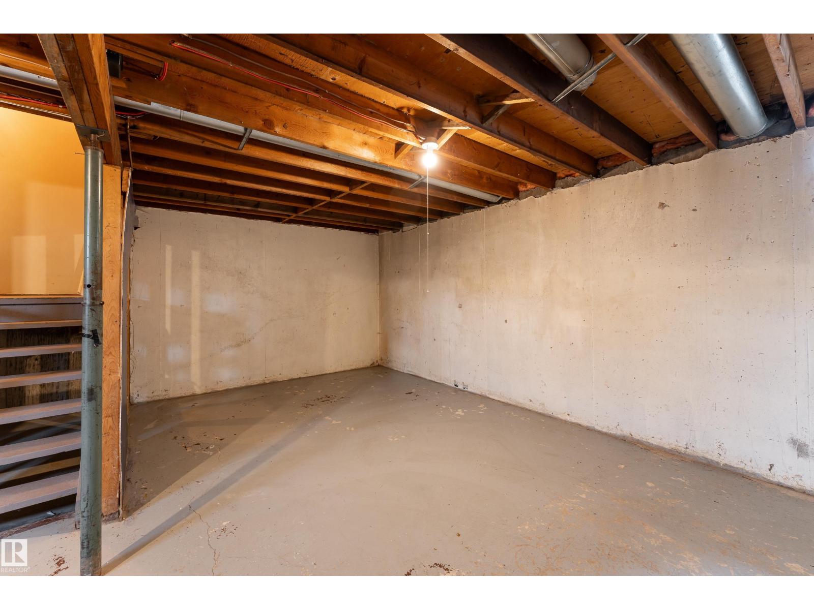 14624 121 ST NW - 24