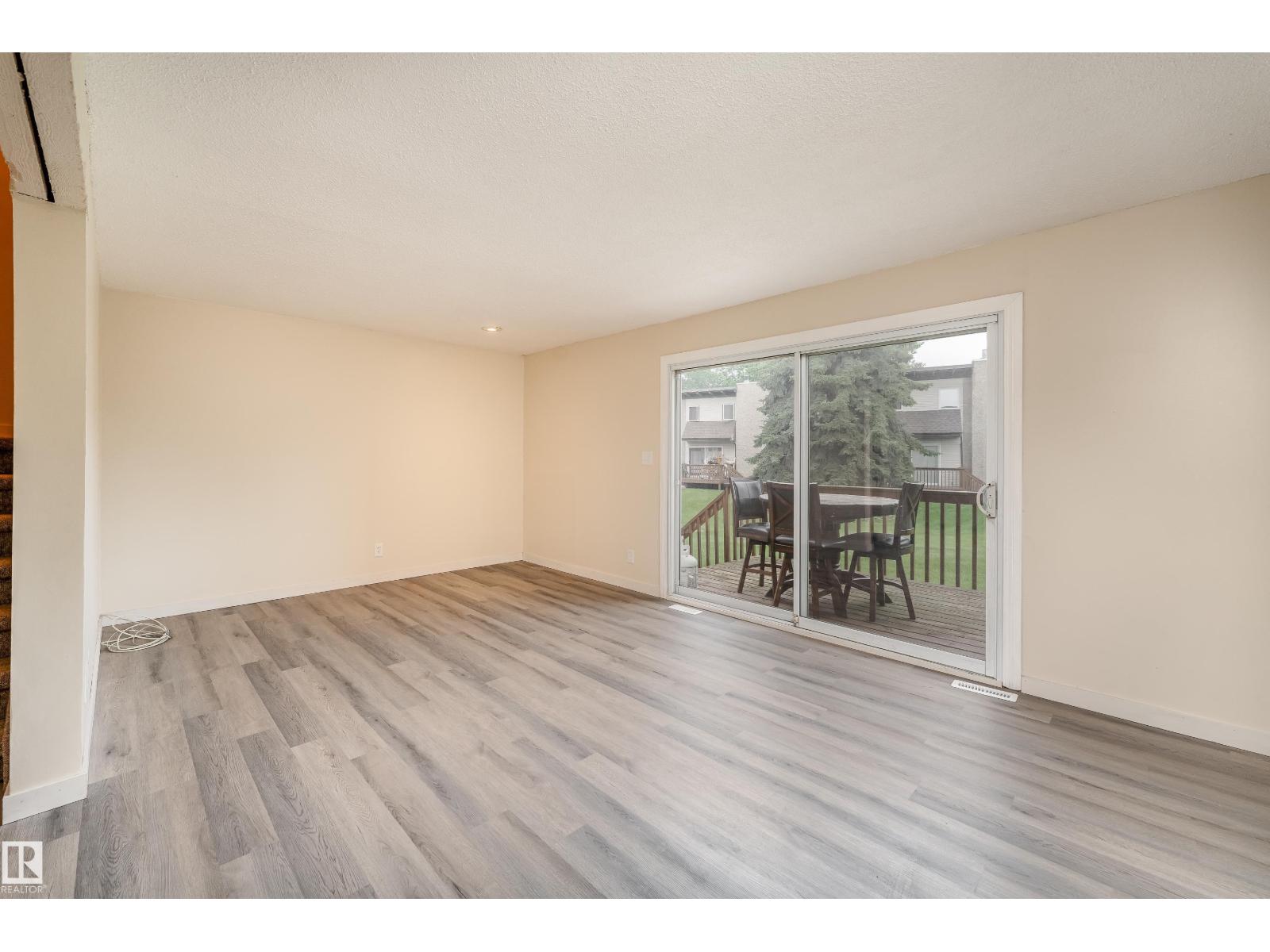 14624 121 ST NW - 6