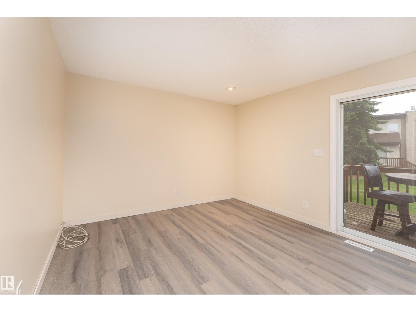 14624 121 ST NW - 7