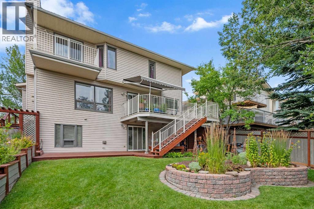112 Hawkford Crescent NW - 2