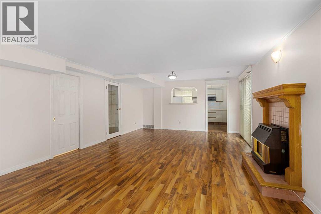 112 Hawkford Crescent NW - 44