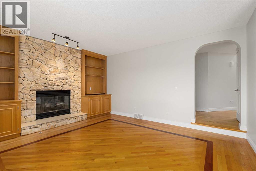 112 Hawkford Crescent NW - 25