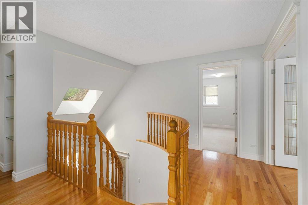112 Hawkford Crescent NW - 31