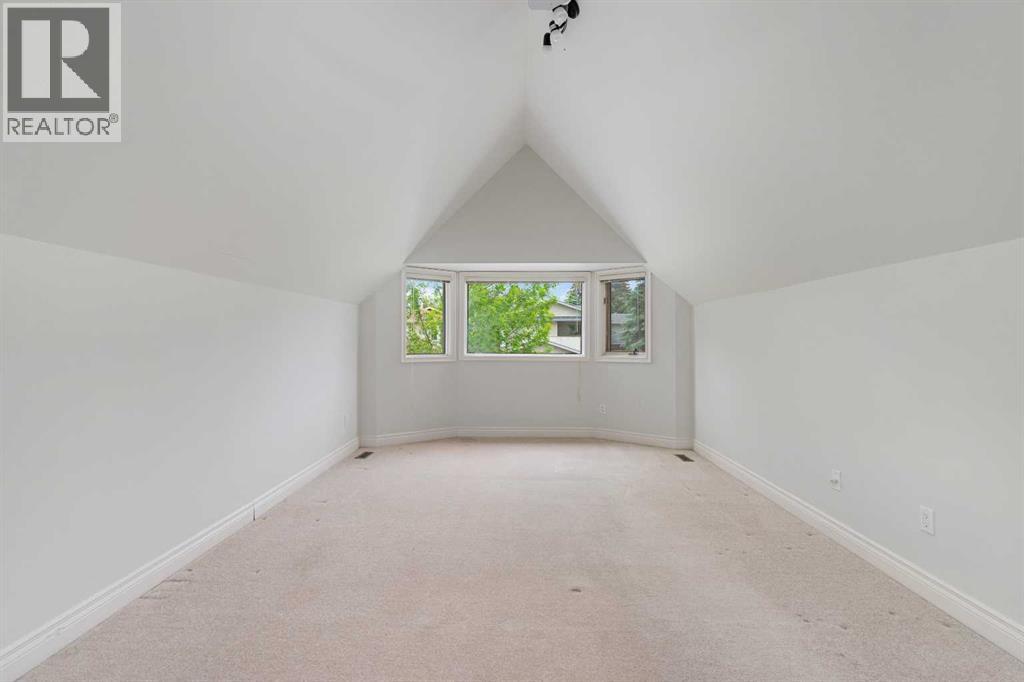 112 Hawkford Crescent NW - 35