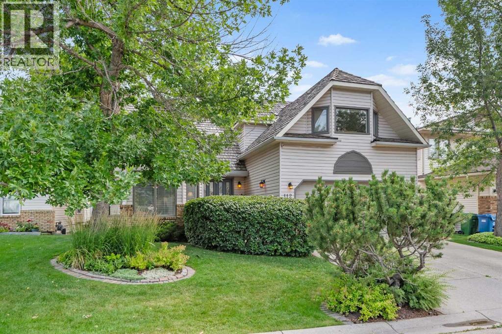 112 Hawkford Crescent NW - 1