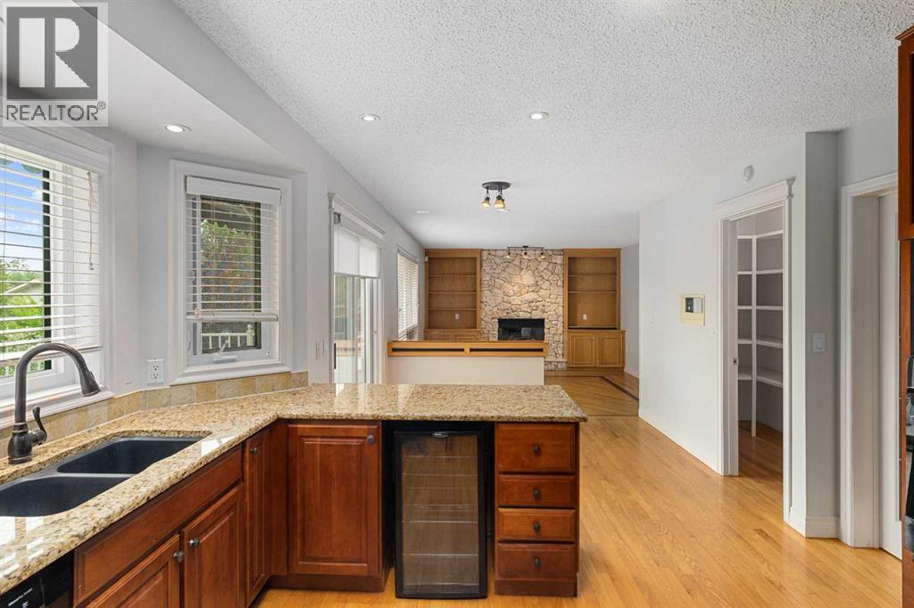 112 Hawkford Crescent NW - 28
