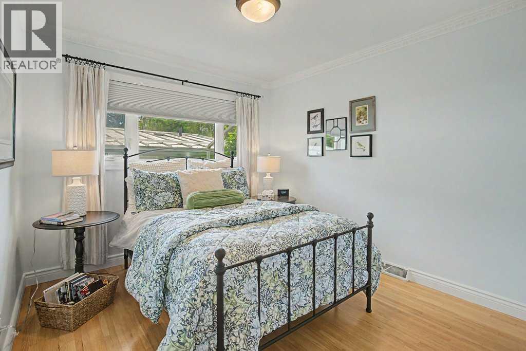 76 Chinook Drive SW - 17