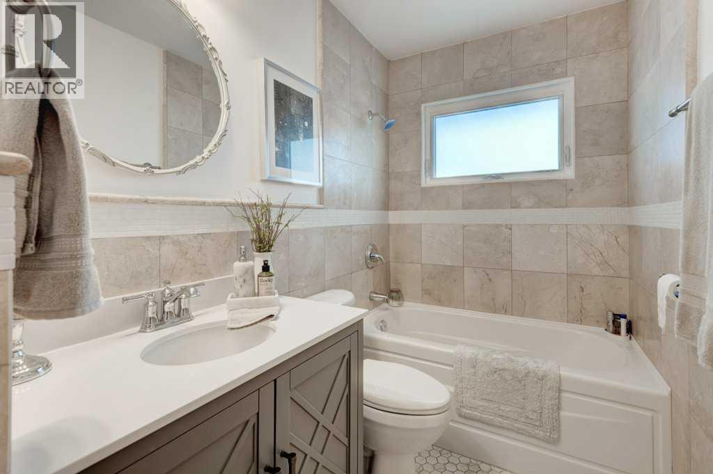 76 Chinook Drive SW - 19
