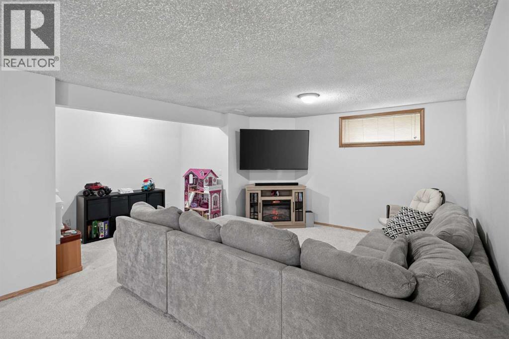72 Springs Crescent SE - 23