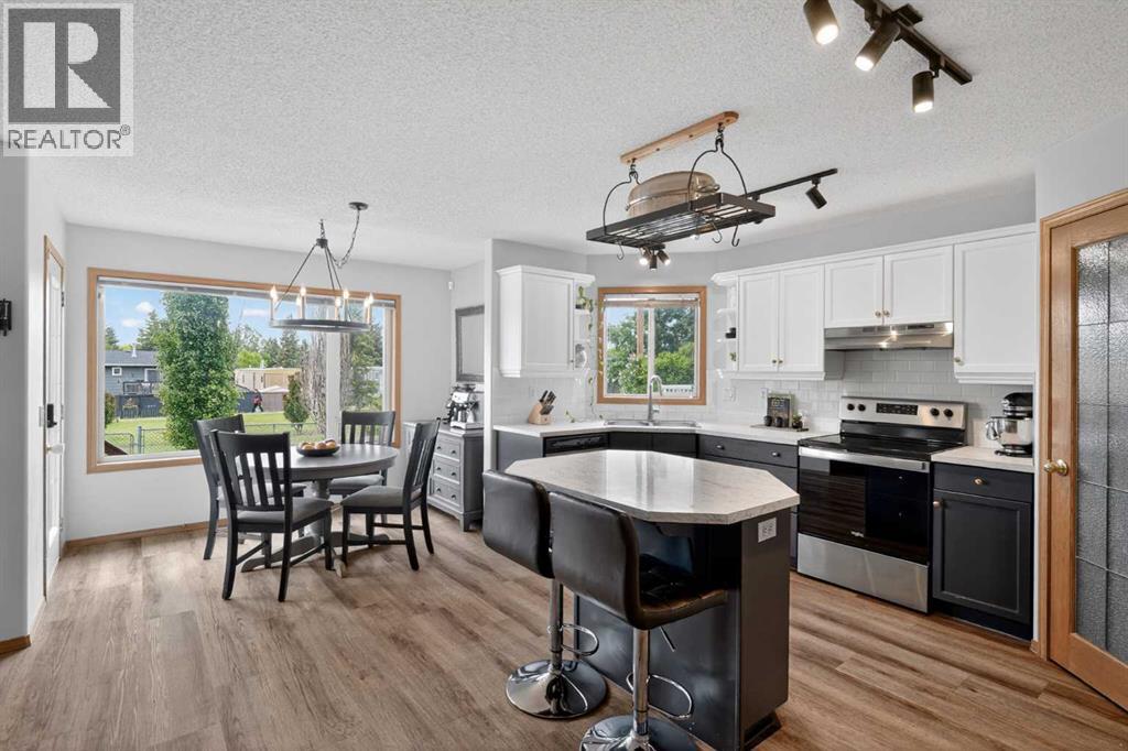 72 Springs Crescent SE - 3