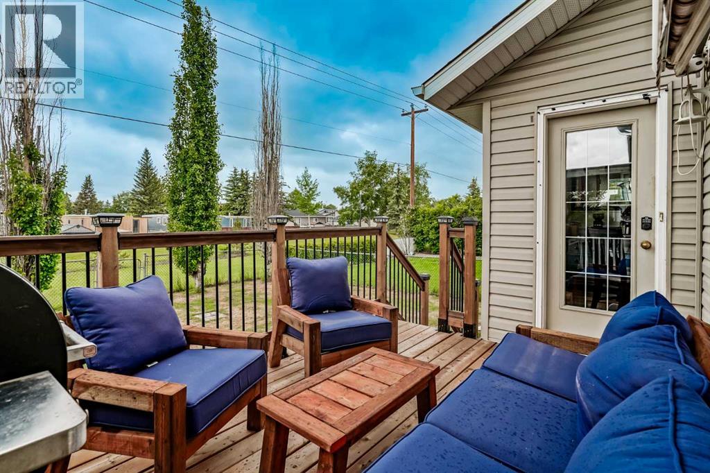 72 Springs Crescent SE - 26