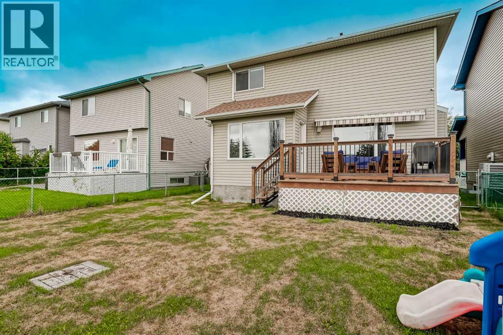 72 Springs Crescent SE - 34