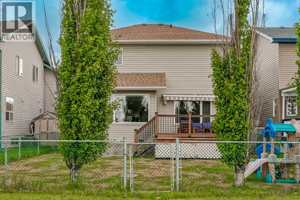 72 Springs Crescent SE - 31