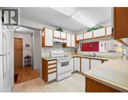 Full bathroom - 1045 Sutherland Avenue Unit# 37, Kelowna, BC V1Y5Y1 Photo 10