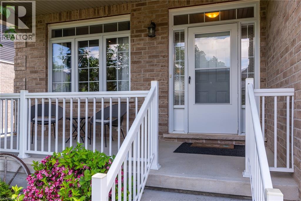 52 PETERSON Street - 2