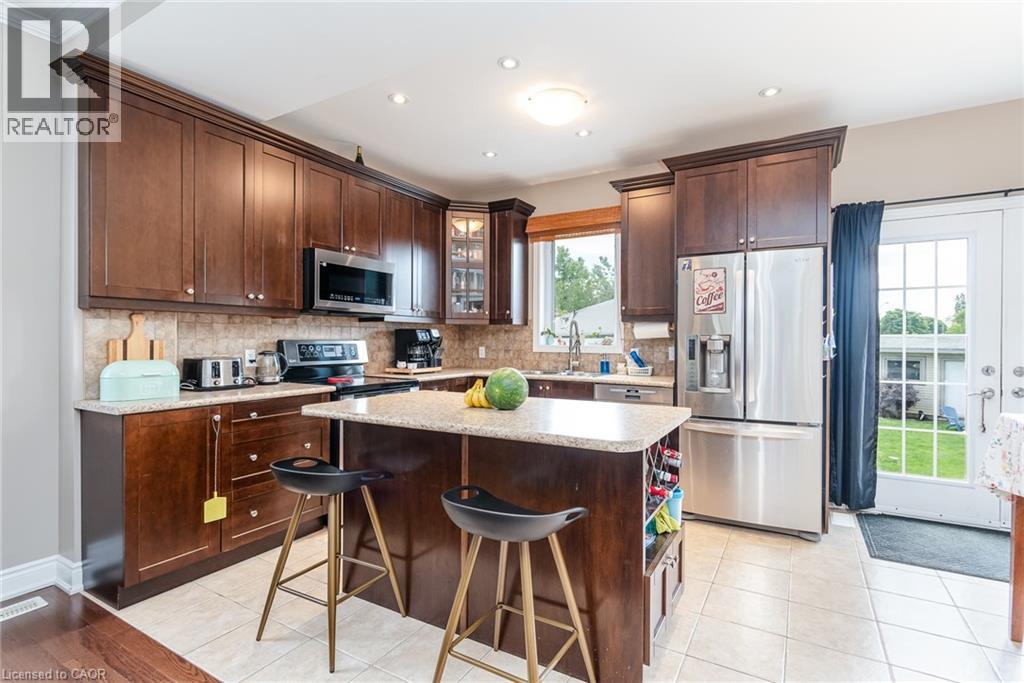 52 PETERSON Street - 11