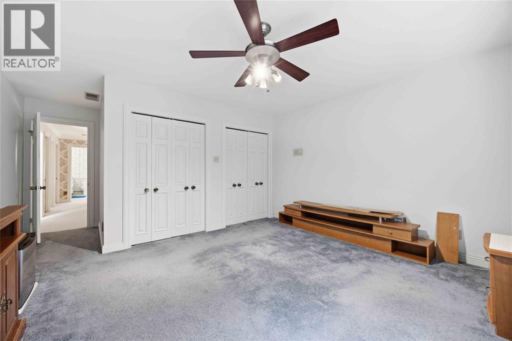 8 CRESTWOOD PLACE - 23