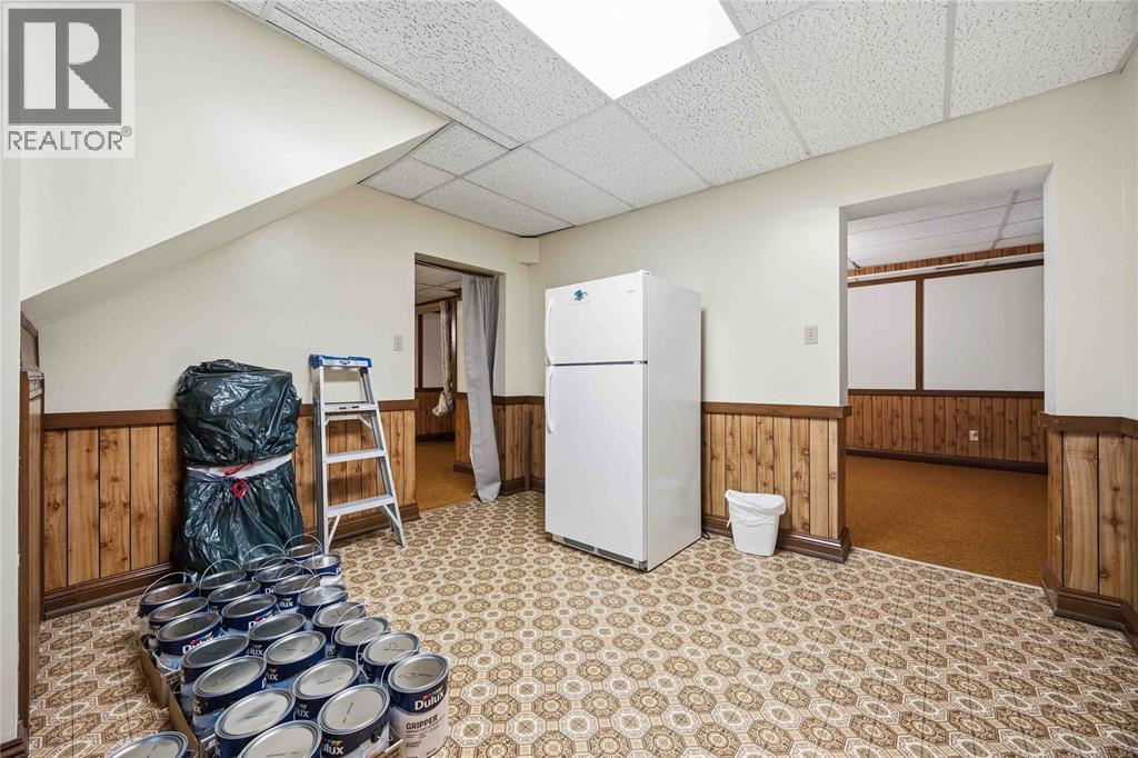 8 CRESTWOOD PLACE - 30