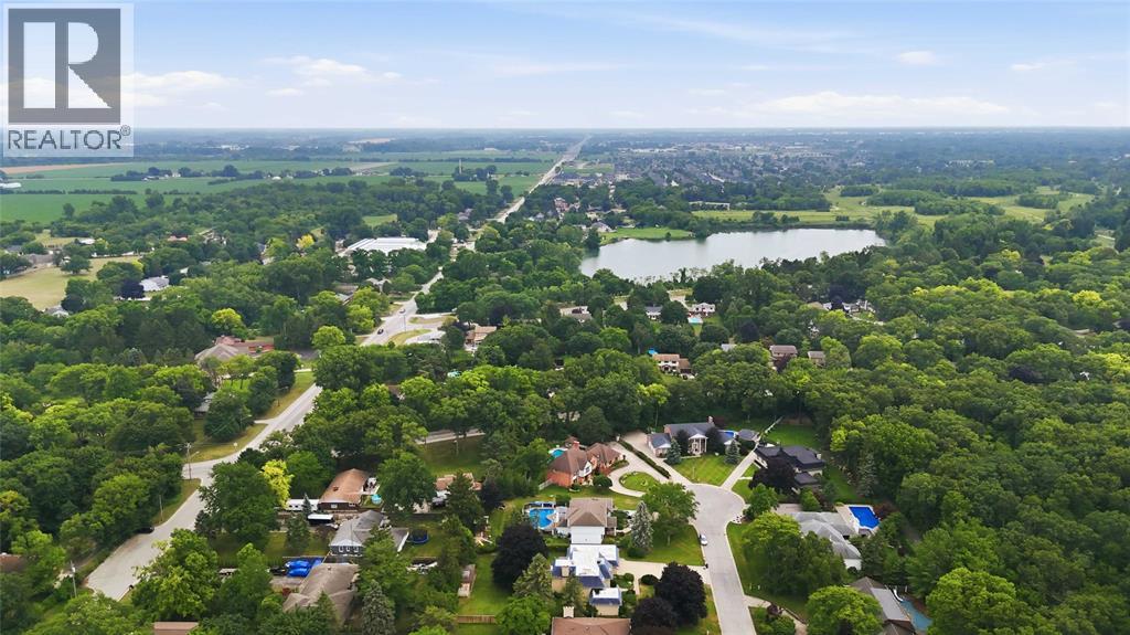 8 CRESTWOOD PLACE - 46