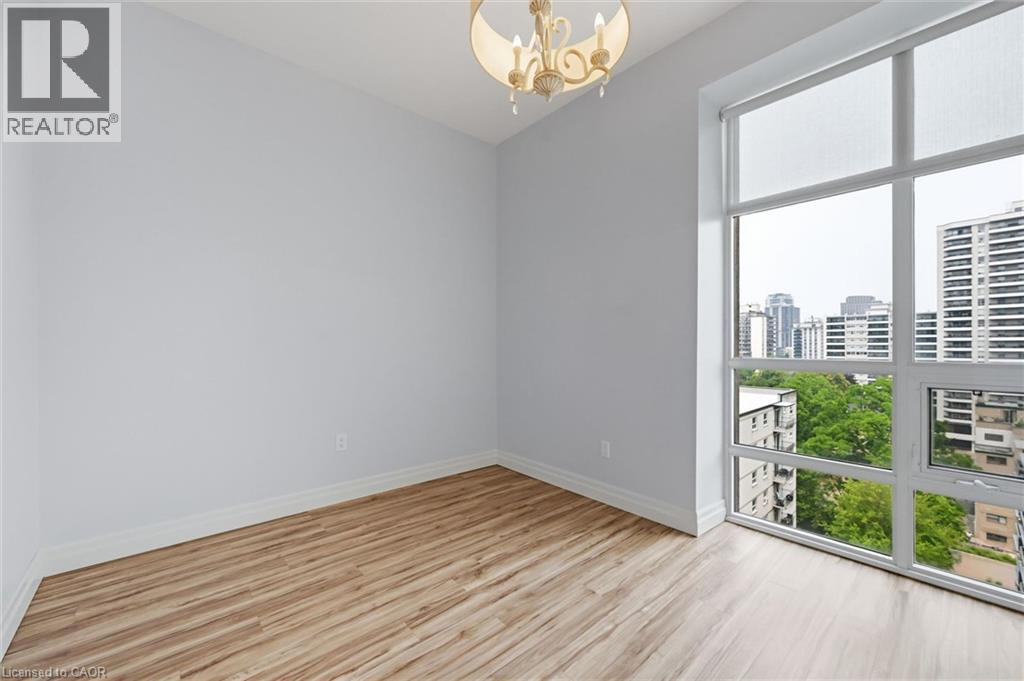 #1004 85 ROBINSON Street - 19