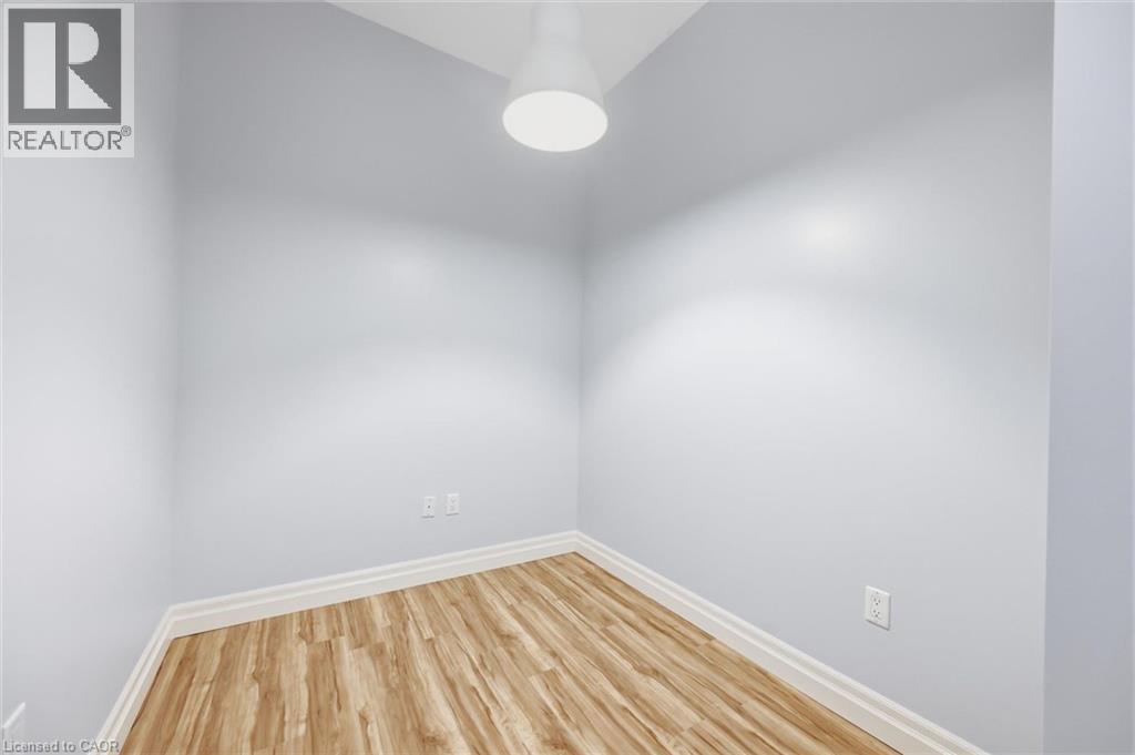 #1004 85 ROBINSON Street - 17