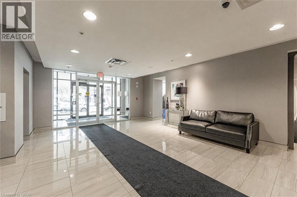 #1004 85 ROBINSON Street - 6