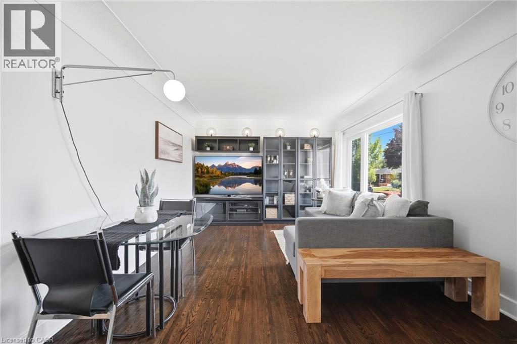 94 CLARENDON Avenue - 8