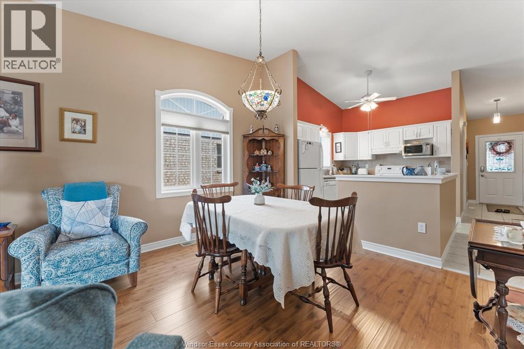 336 ROCKPORT - 10