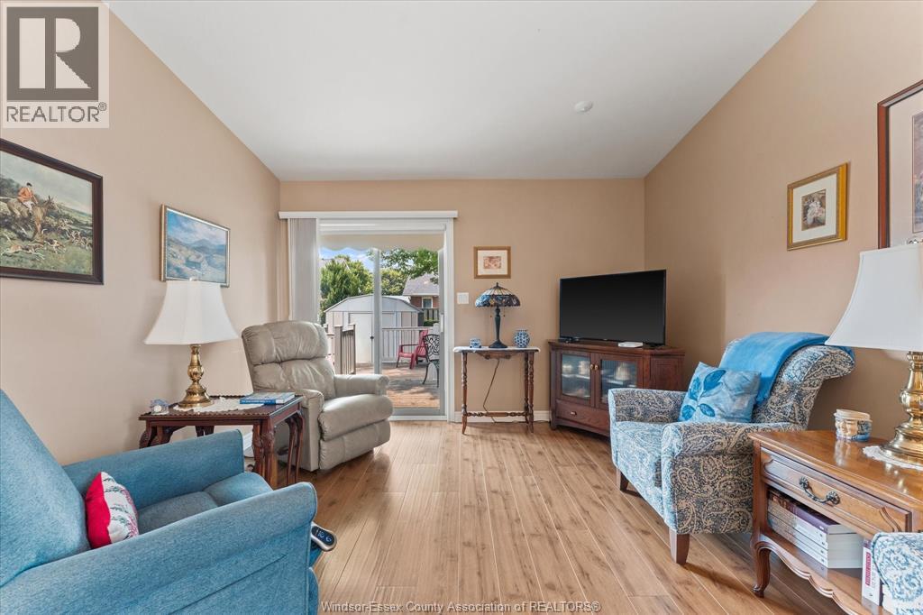 336 ROCKPORT - 13