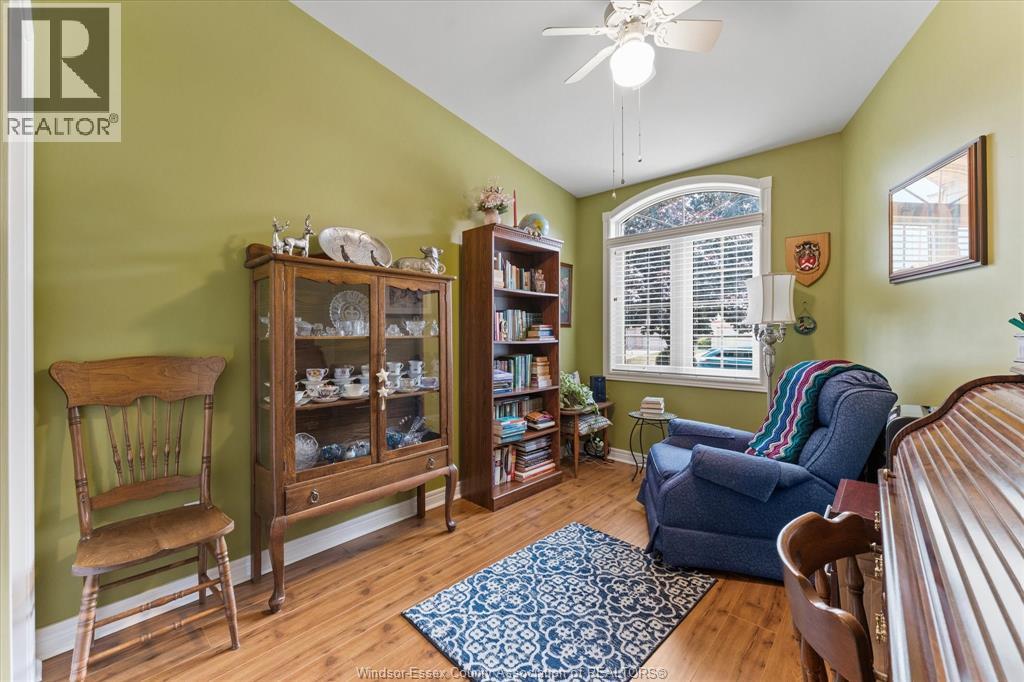 336 ROCKPORT - 18