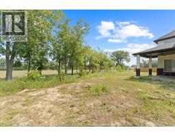 4506 Ursula, Comber, ON N0P1J0 Photo 39
