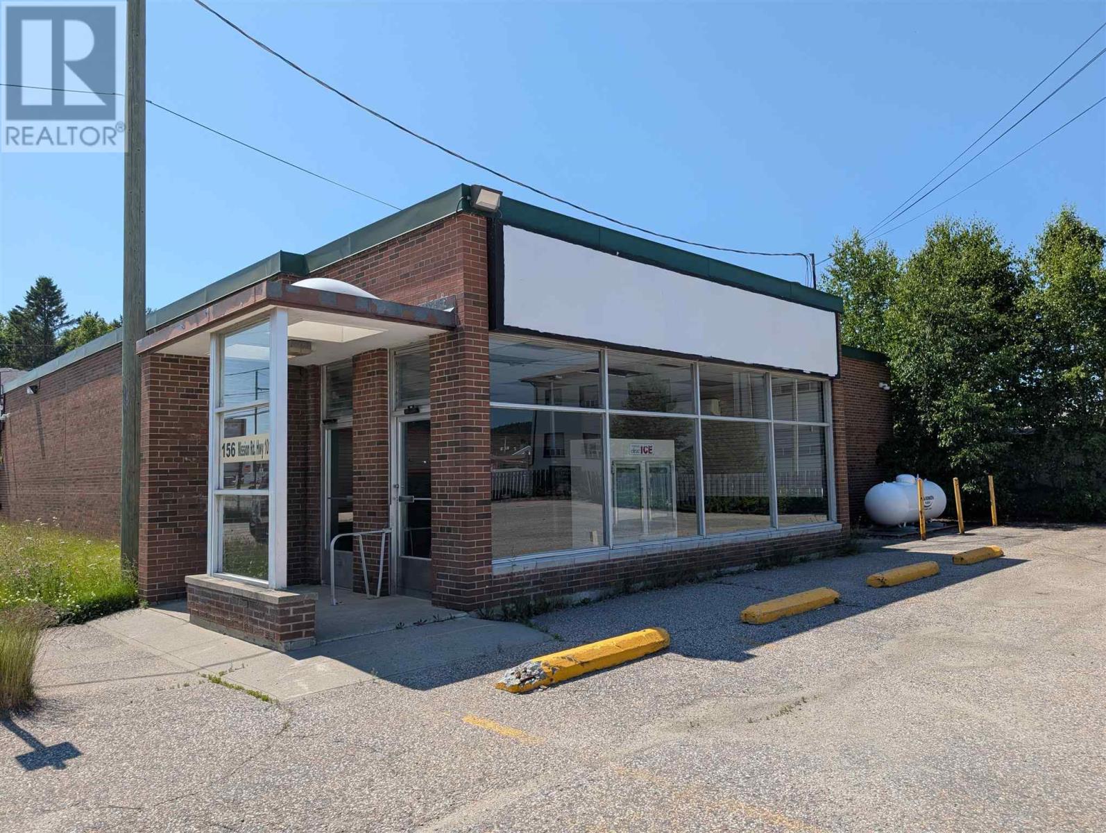 156 Mission RD