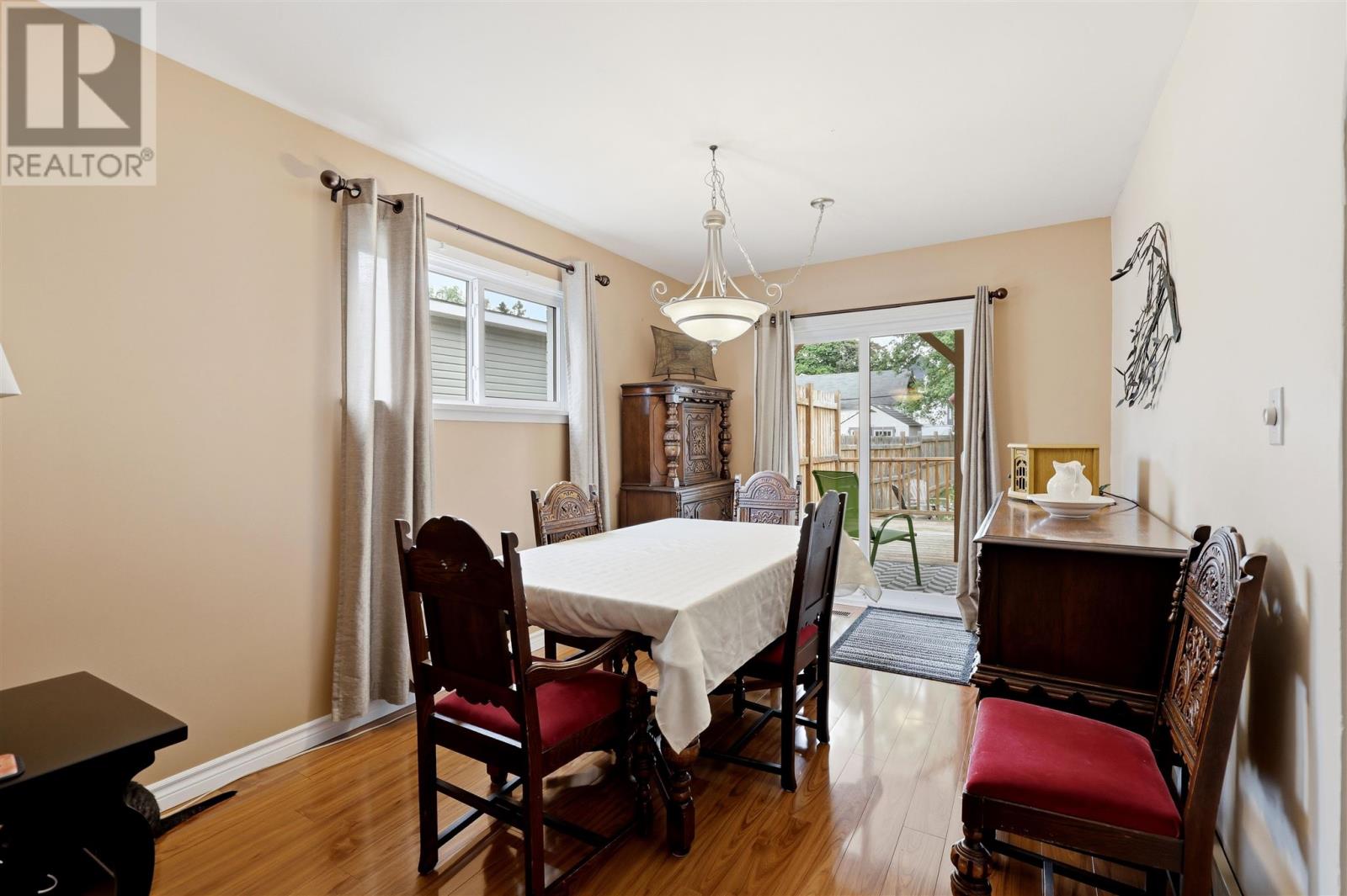 432 John ST - 10