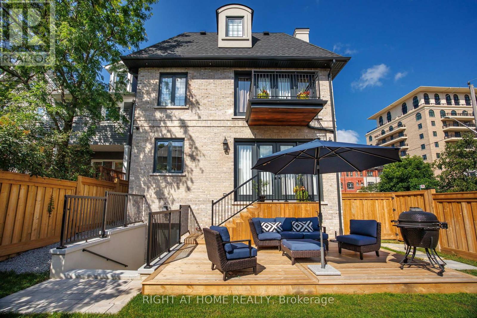 33 THORNDALE AVENUE - Image 40