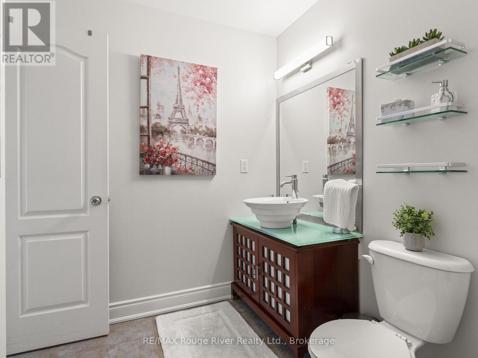 #103 845 SMITH ROAD - 28
