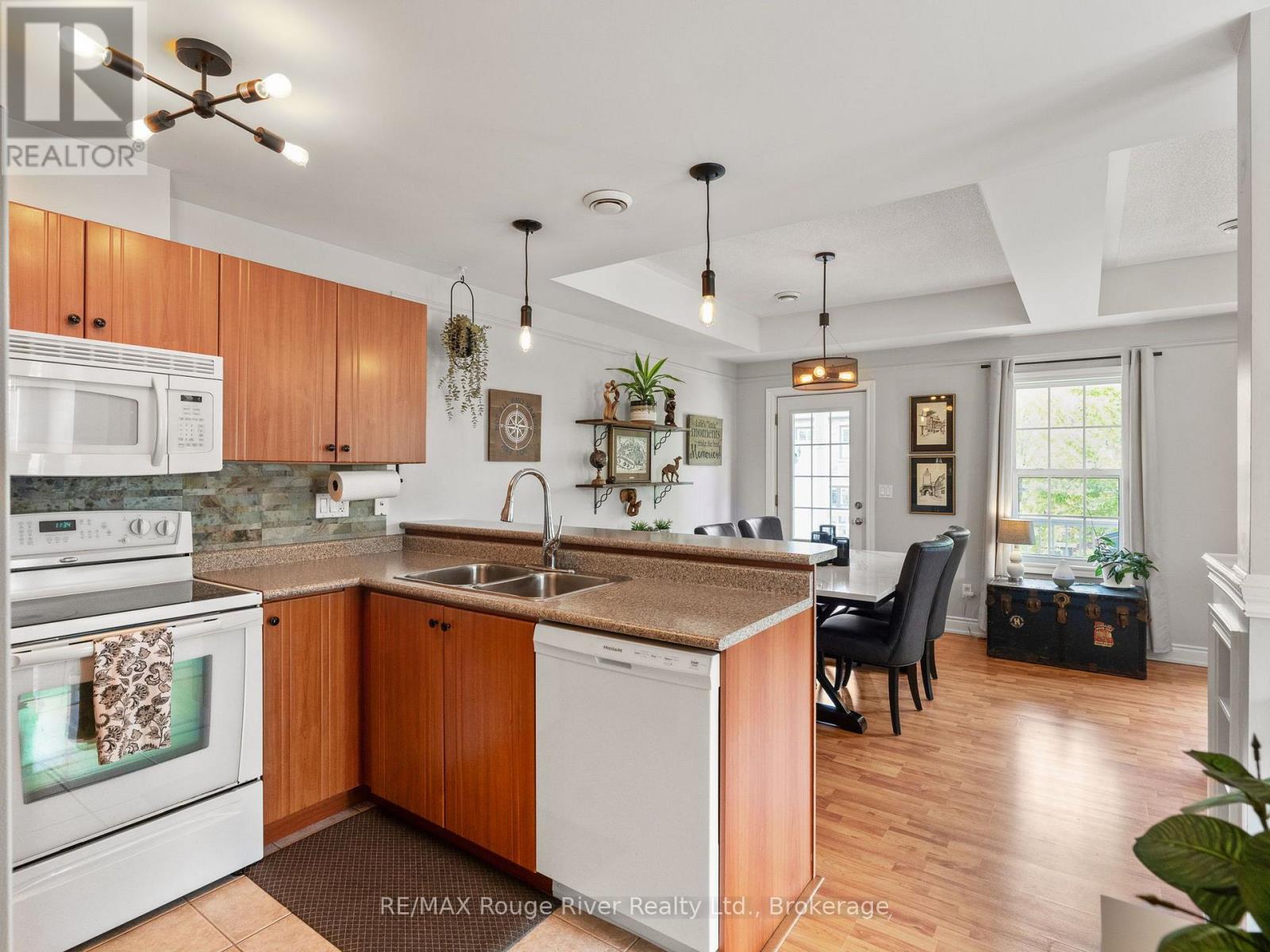 #103 845 SMITH ROAD - 8