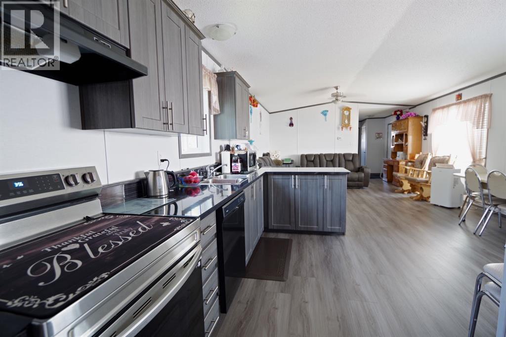 829 3 Street S - 6