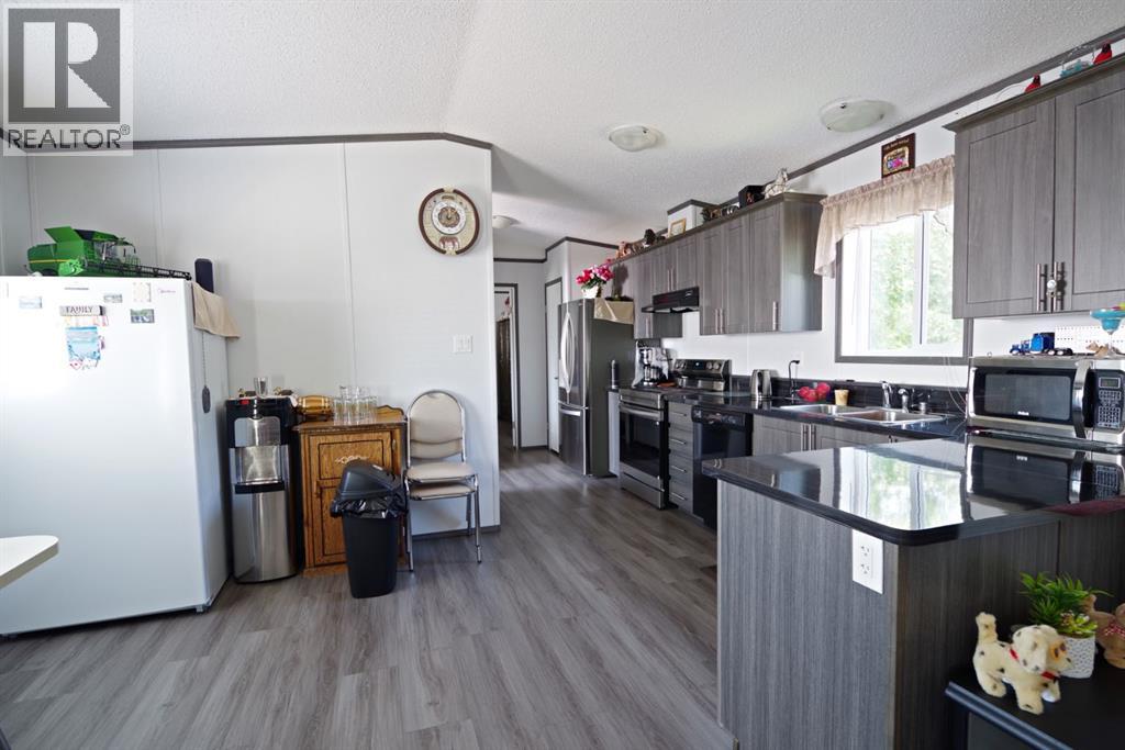 829 3 Street S - 7