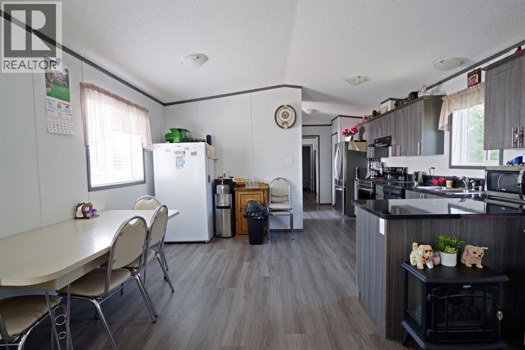 829 3 Street S - 8