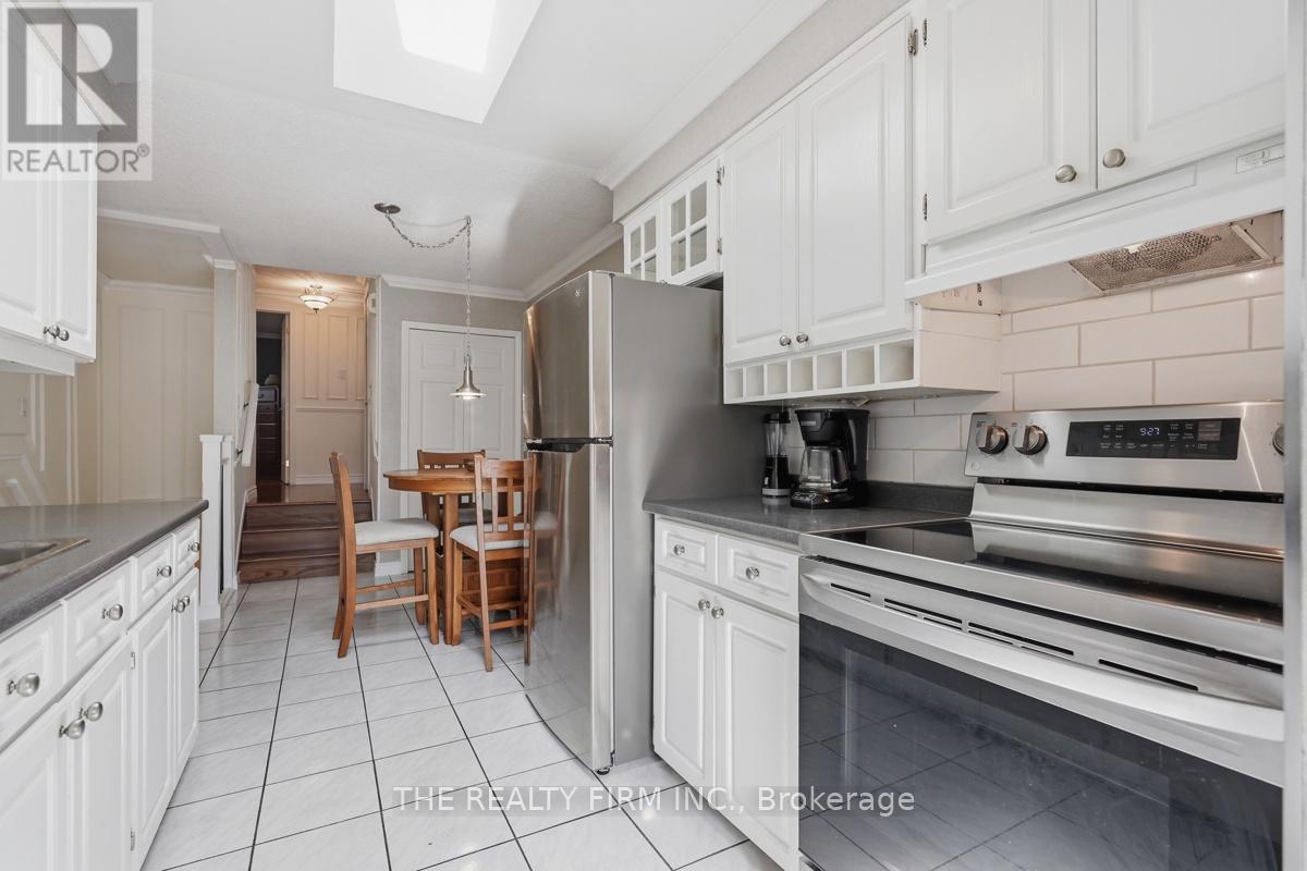 43 CLARA CRESCENT - 14
