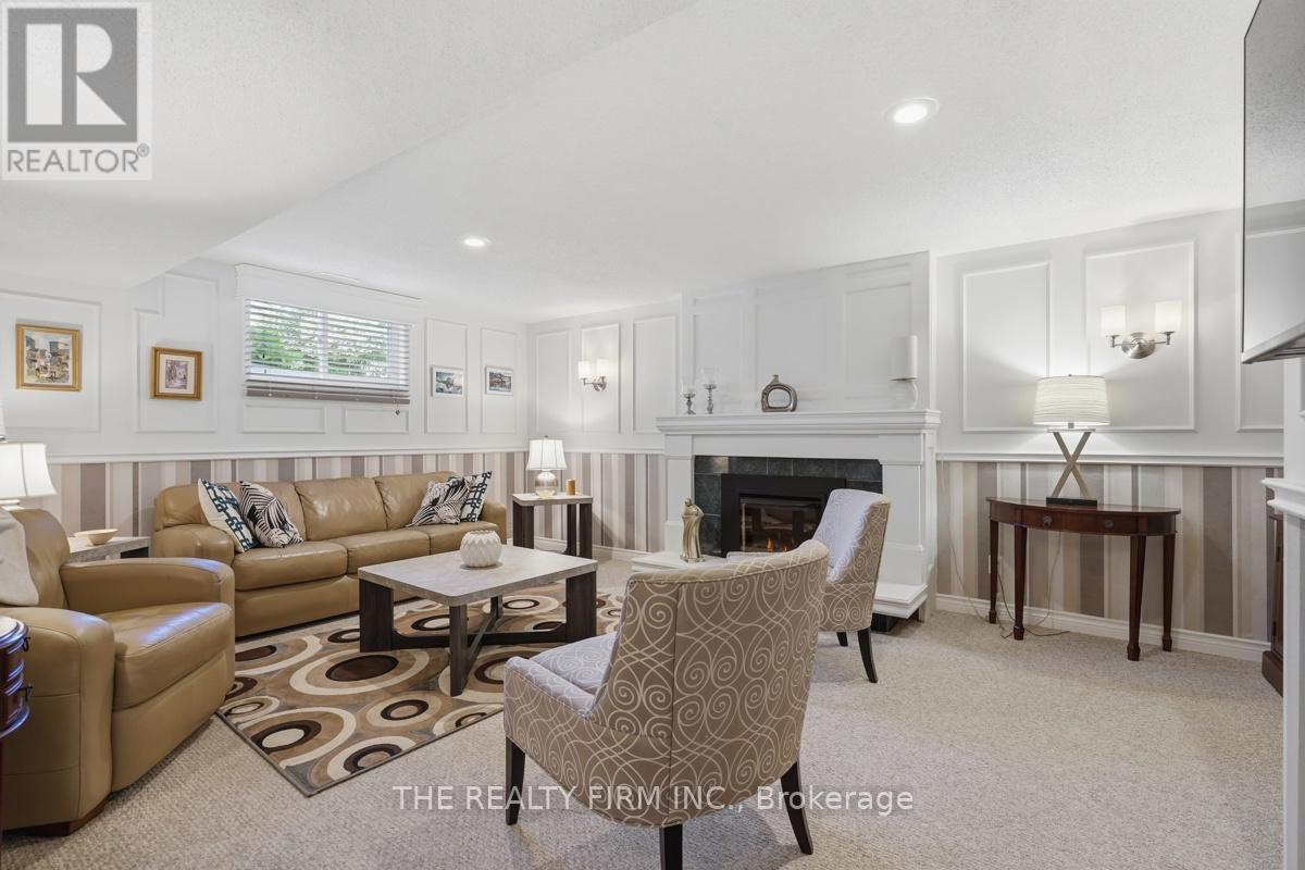 43 CLARA CRESCENT - 17
