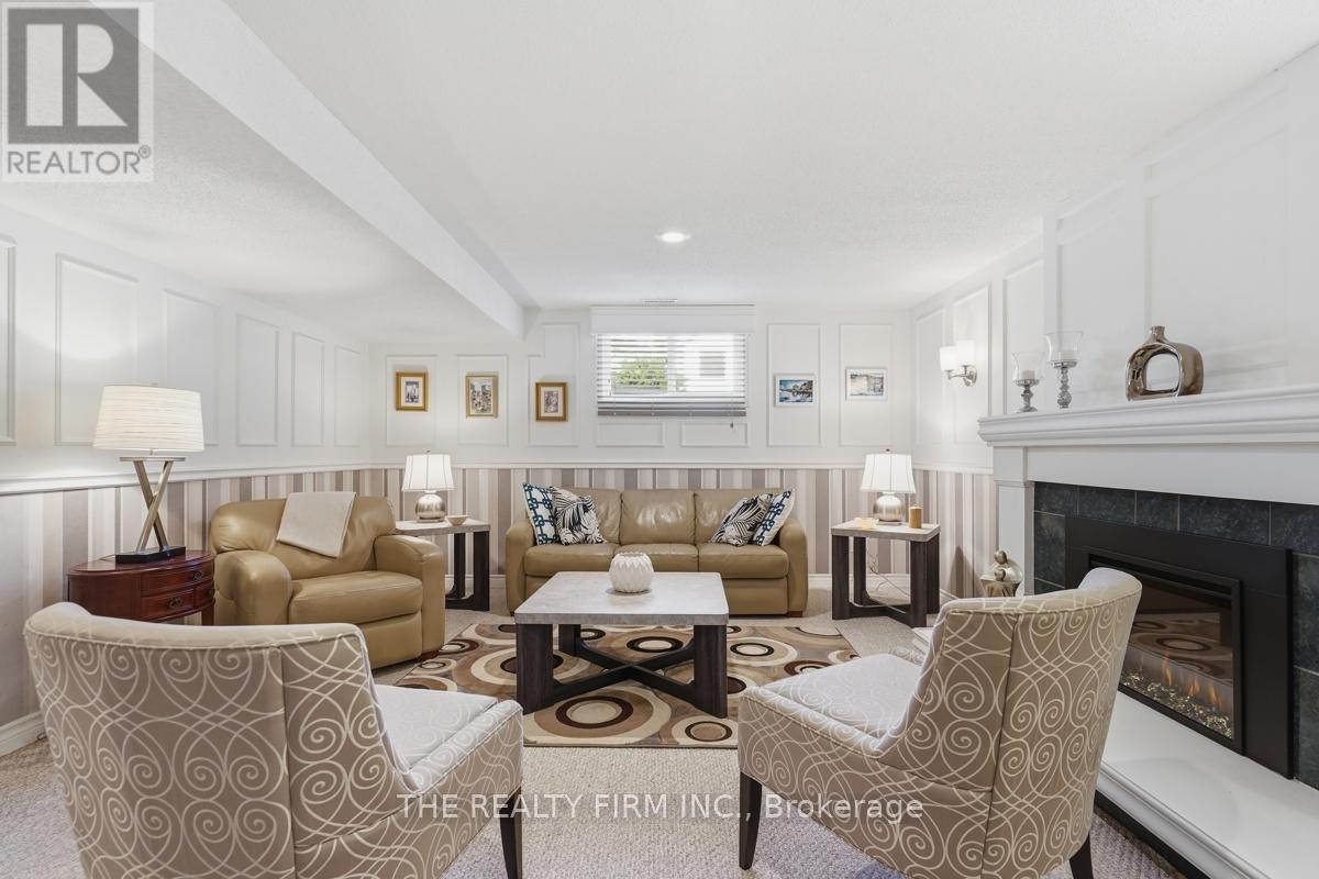 43 CLARA CRESCENT - 18
