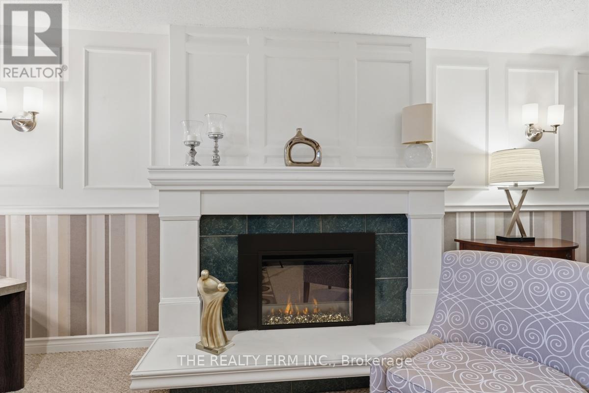 43 CLARA CRESCENT - 21